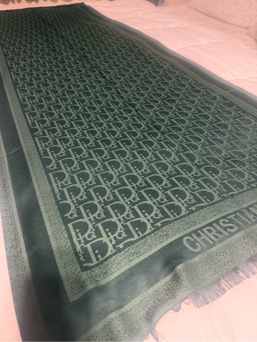 Cashmere Monogram Scarf in dark Green NWT